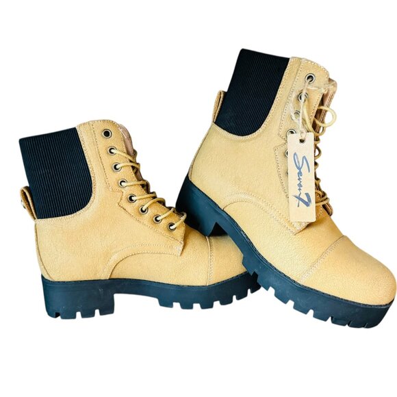 Seven7 brand size 9 Tan color boot with black detail - Picture 3 of 7